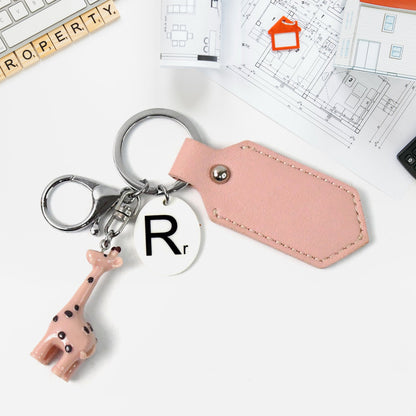 Charming Giraffe Keychain ��� A Touch of Whimsy for Your Everyday Essentials