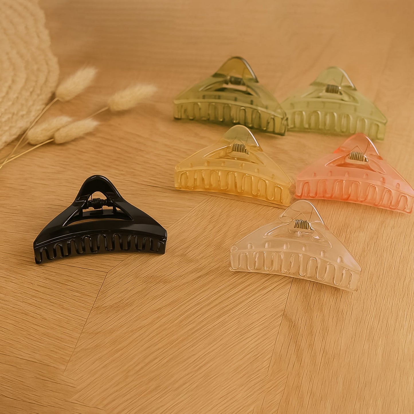 Triangle Shape Mix Color Plastic Hair Claw Clip ��� 1 Pc Durable Grip for Women and