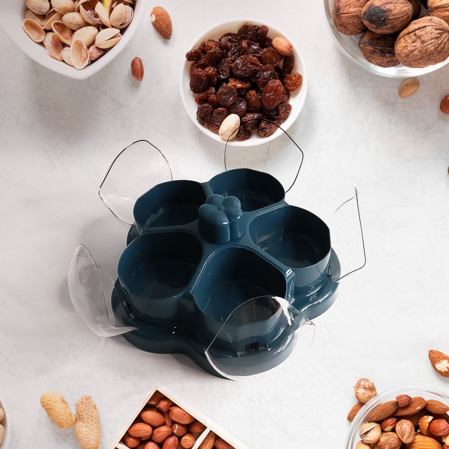 360�� Rotating Lotus Snack 
