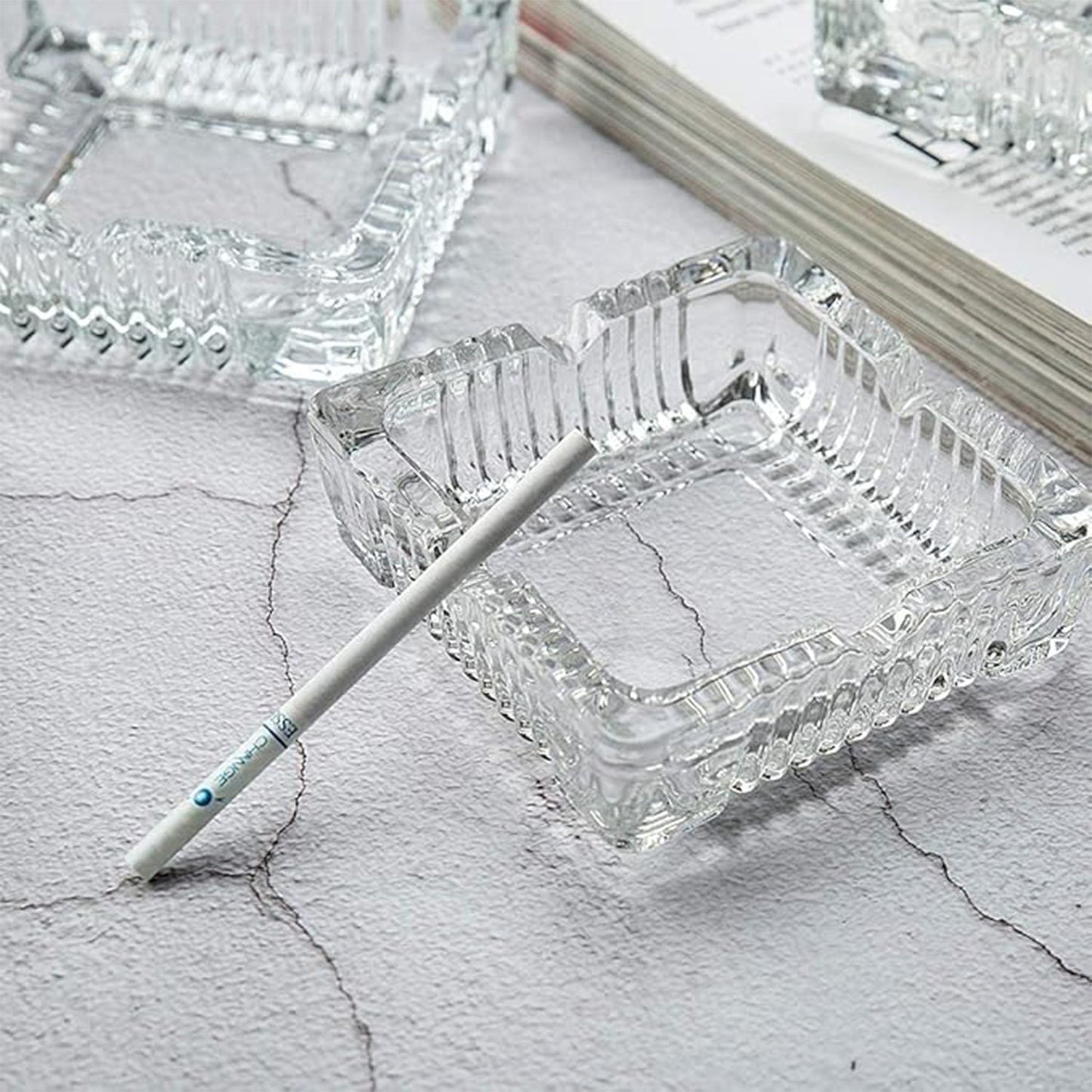 Square Glass Misti Crystal Quality Cigar Cigarette Ashtray Round Tabletop for Home Office Indoor Outdoor Home Decor
