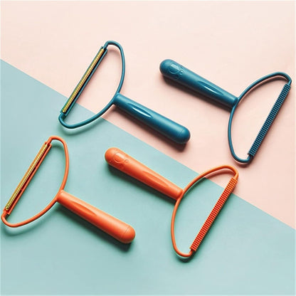 2-in-1 Portable Lint Remover ��� Long-Handle Brush & Sticky Roller for Clothes, Furniture & Carpets