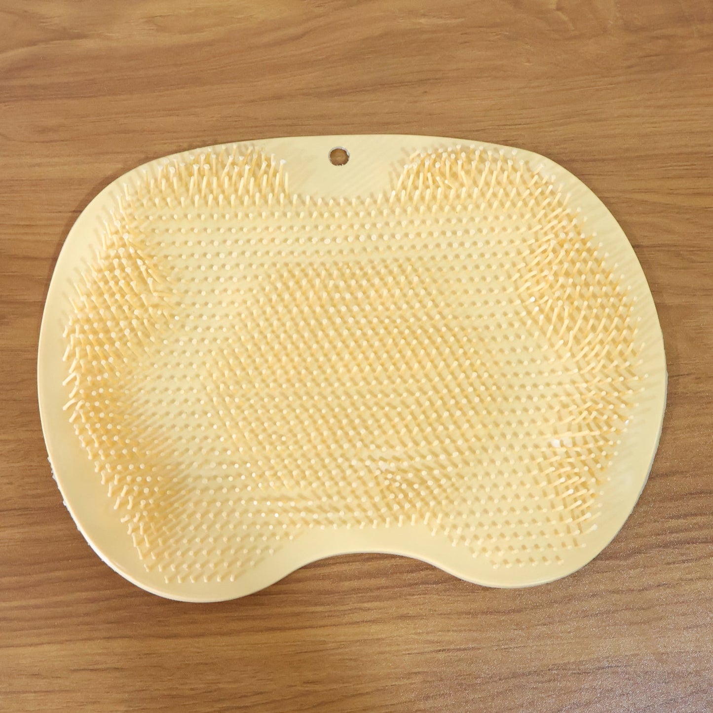 Yellow Silicone Bath Massage Cushion ��� Suction Cup Exfoliating Foot Scrubber