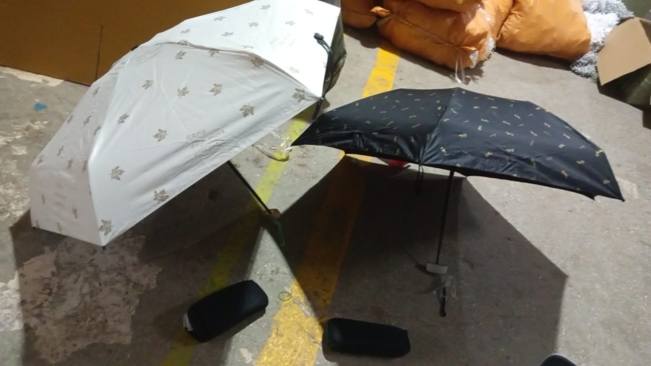 3-Fold Cute Umbrella ��� Sun & Rain Protection, UV Shield (1 Pc / With Zip