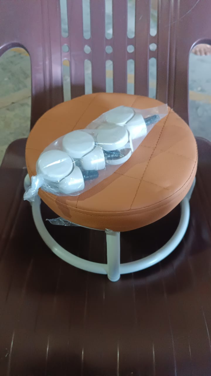 Roller Seat Stool Low Height Rolling  Plastic  Stool Multifunctional Small Household Movable Mini Stool Pulley Wheel Stool for Garage Home Library (1 Pc)
