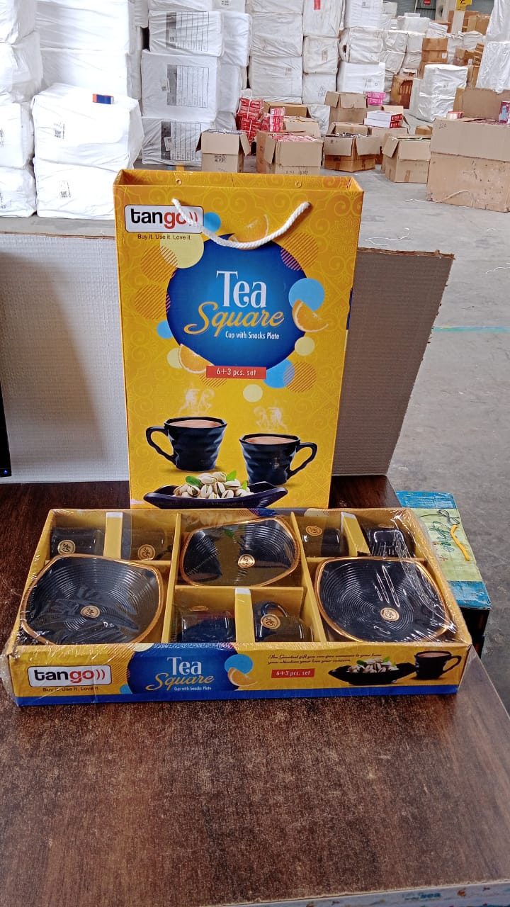Sweet Buzz 9-Piece Seashell Ceramic Cup Set ��� Ideal for Home &
