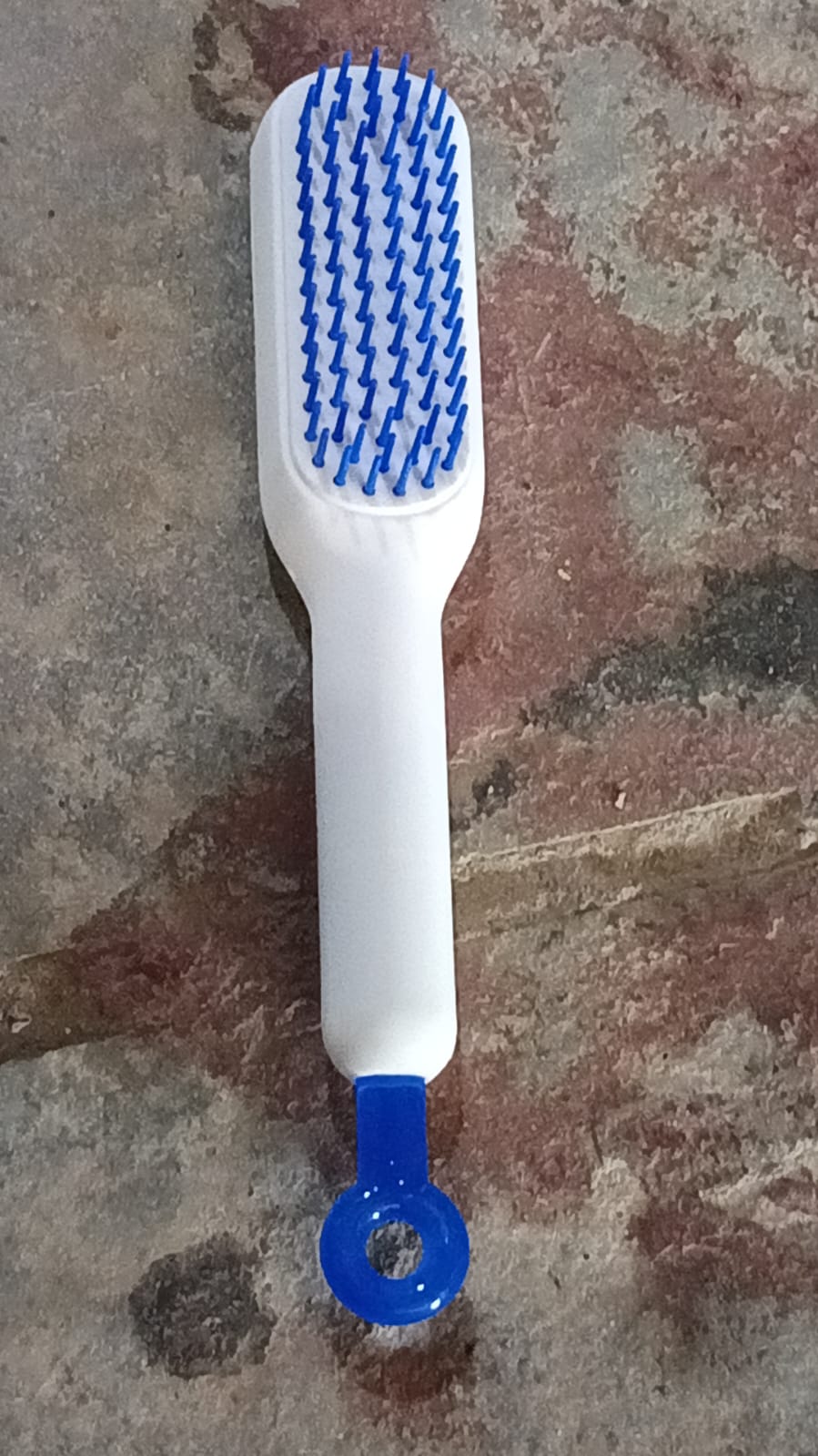 Self-Cleaning Hairbrush ��� Anti-Static, Detangling, Rotating Massage Comb, Hair acces