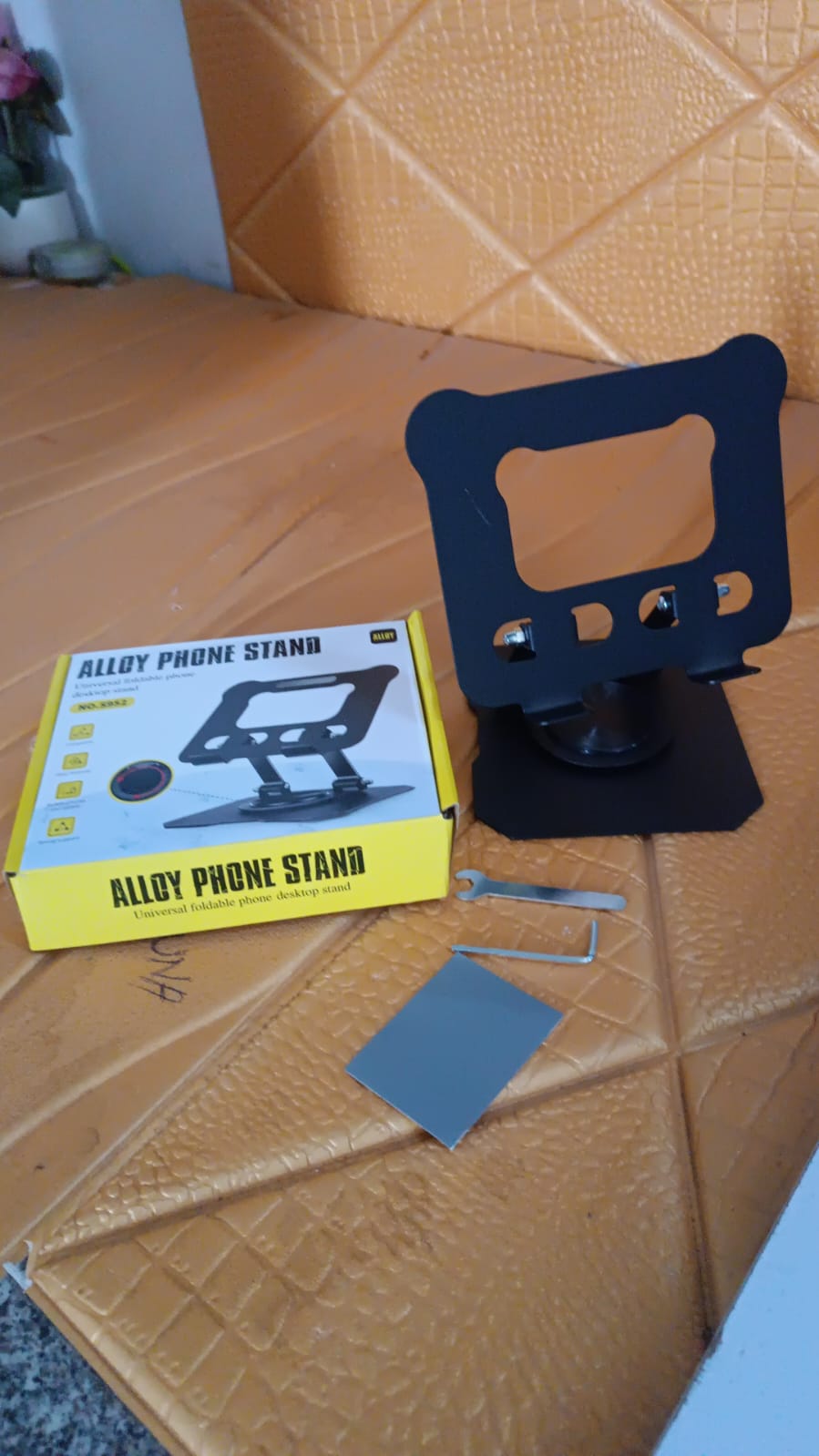 Aluminium Alloy 360��Rotating Bracket, Adjustable Stand (1